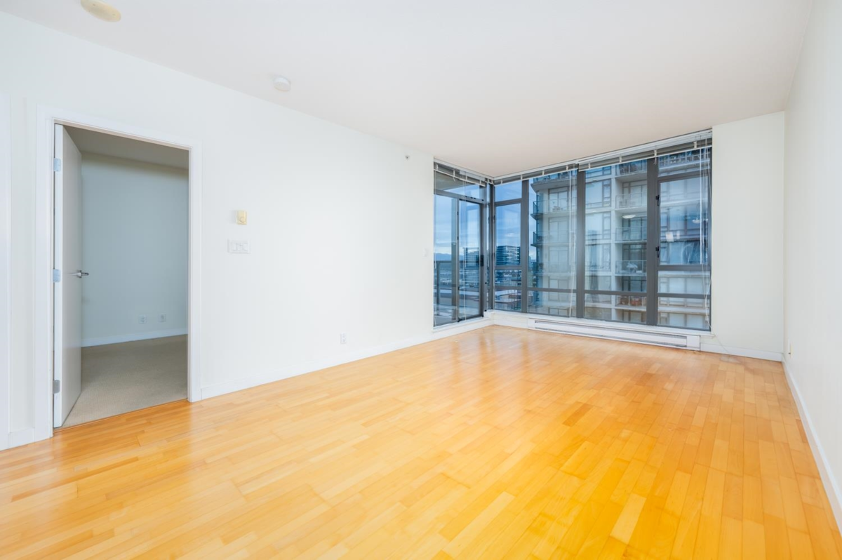 Guest Bathroom Photo of 809 7360 Elmbridge Way, Richmond, BC