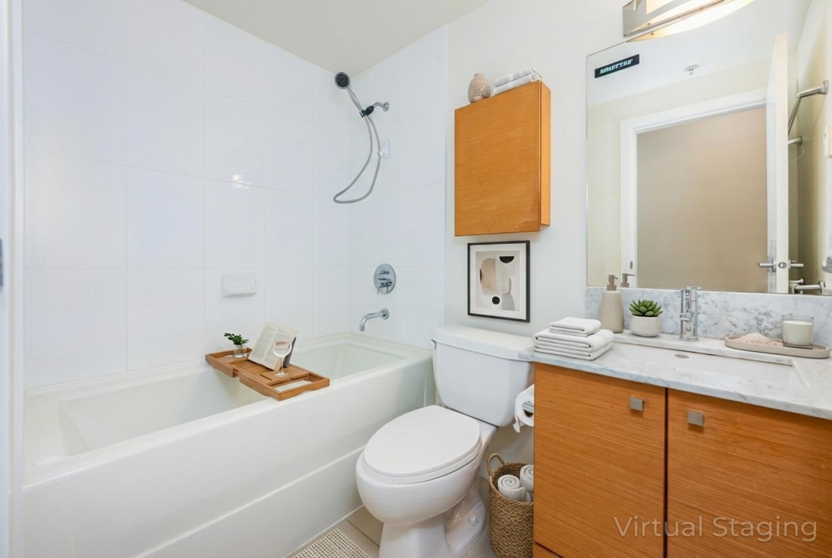 Primary Bathroom Photo of 809 7360 Elmbridge Way, Richmond, BC