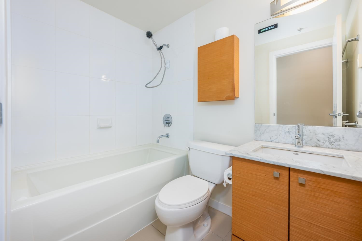 Walk-In Closet Photo of 809 7360 Elmbridge Way, Richmond, BC