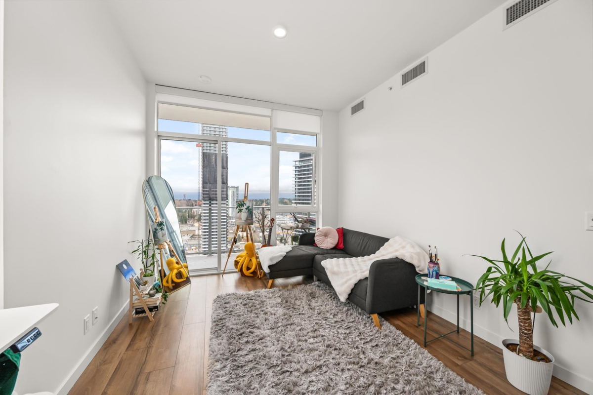 Family Room Photo of 2802 13428 105 Avenue, Surrey, BC