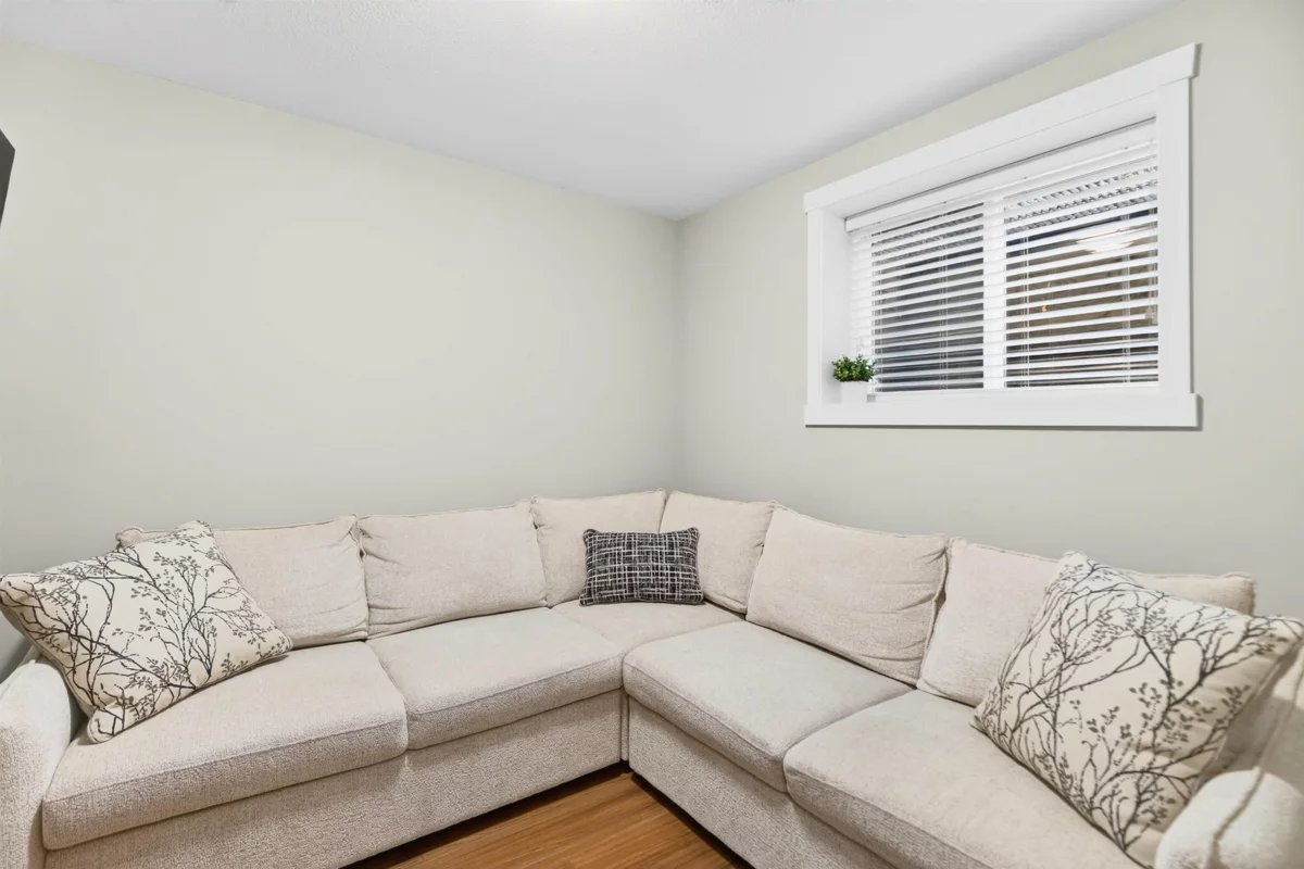 Entry Foyer Photo of 110 13819 232 Street, Maple Ridge, BC