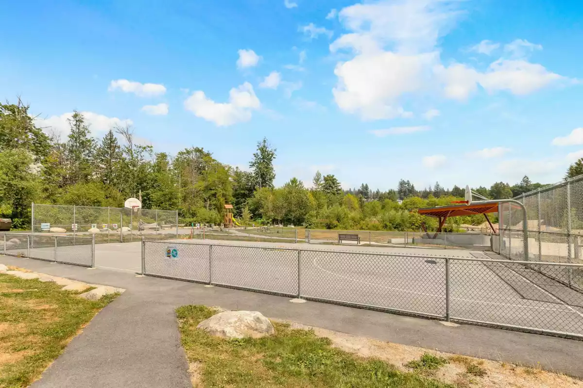 Garden / Landscaping Photo of 110 13819 232 Street, Maple Ridge, BC