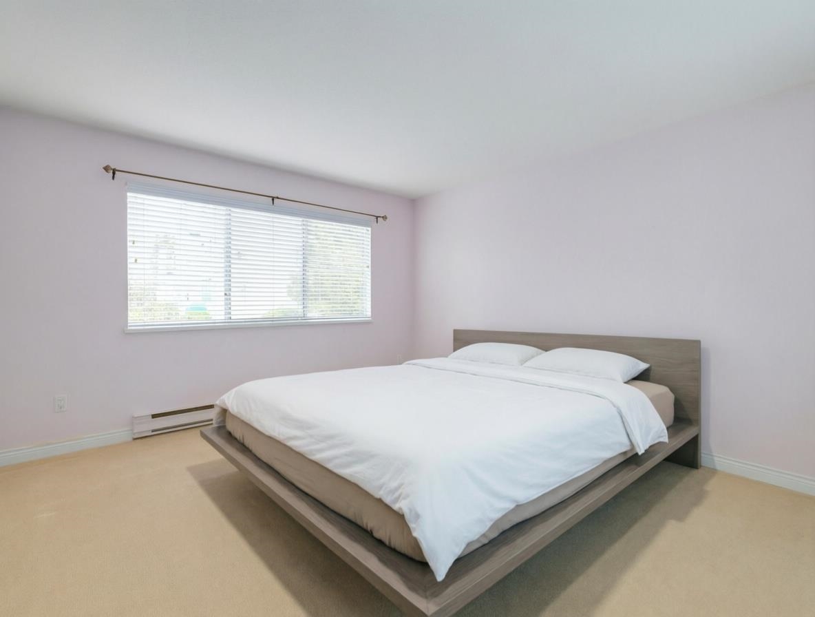 Primary Bathroom Photo of 255 1440 Garden Place, Delta, BC