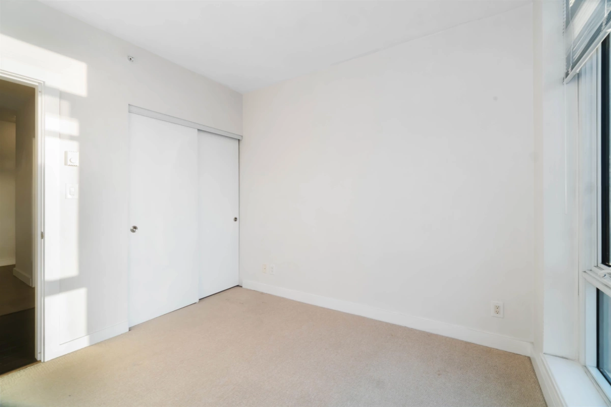 Kitchen Photo of 1909 2955 Atlantic Avenue, Coquitlam, BC