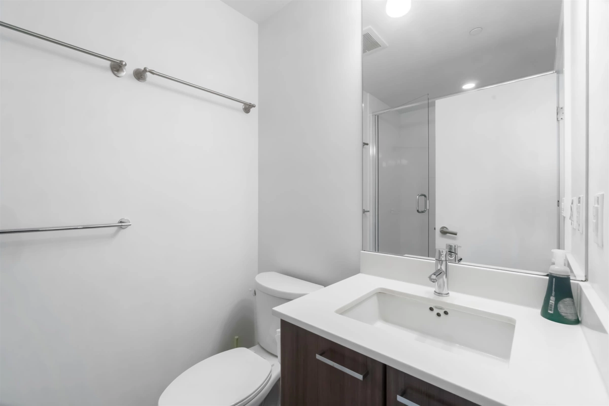 Powder Room Photo of 1909 2955 Atlantic Avenue, Coquitlam, BC