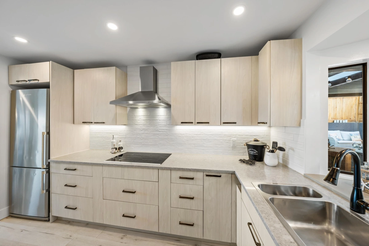 Loft / Bonus Room Photo of 2 14985 Victoria Avenue, White Rock, BC