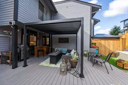 Hot Tub / Spa Photo of 2 14985 Victoria Avenue, White Rock, BC