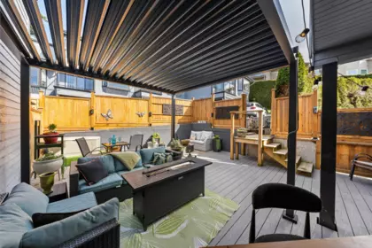 Outdoor Kitchen Photo of 2 14985 Victoria Avenue, White Rock, BC