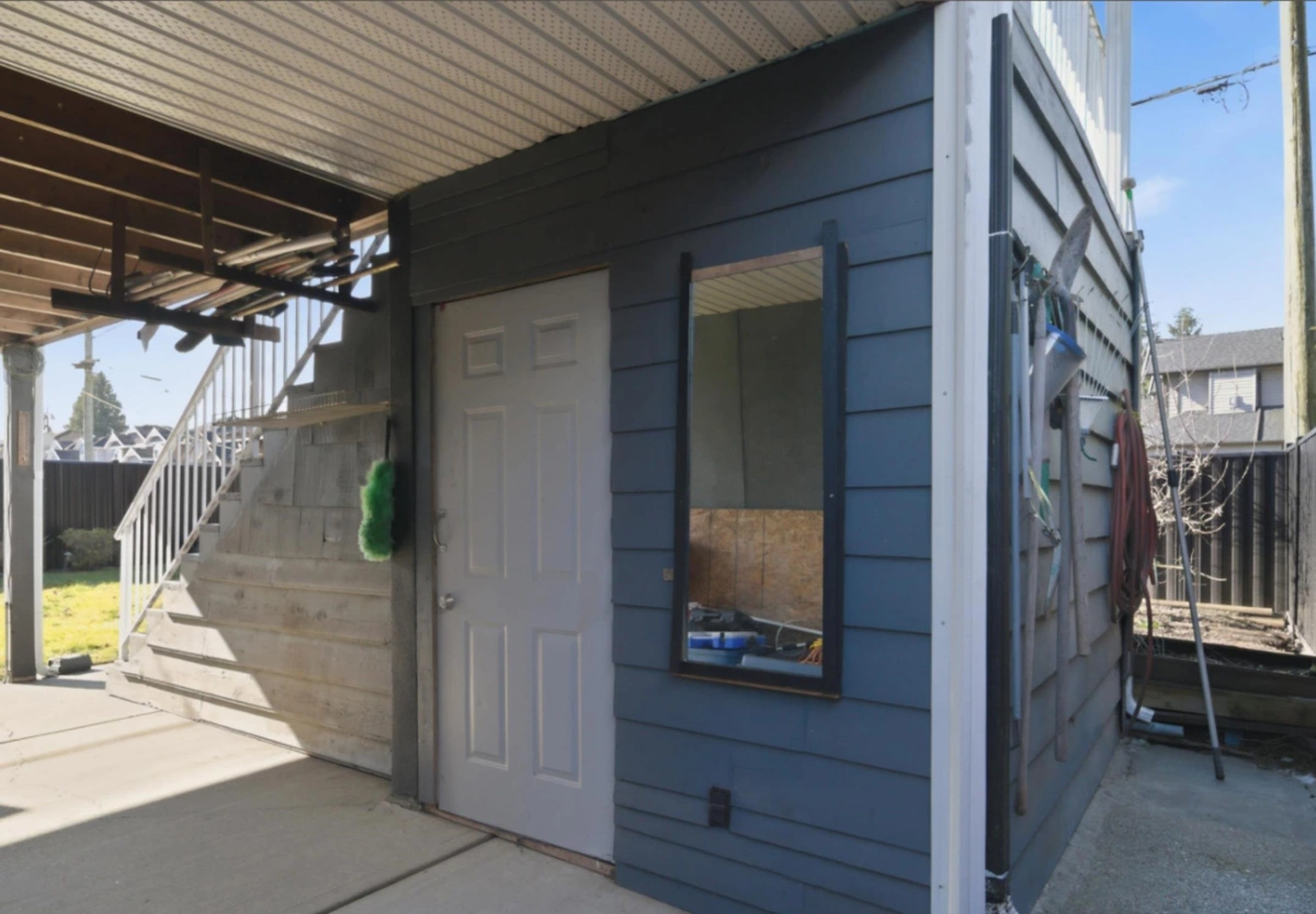 Hot Tub / Spa Photo of 13155 110 Avenue, Surrey, BC