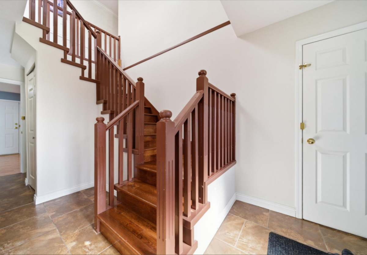 Kitchen Photo of 13155 110 Avenue, Surrey, BC