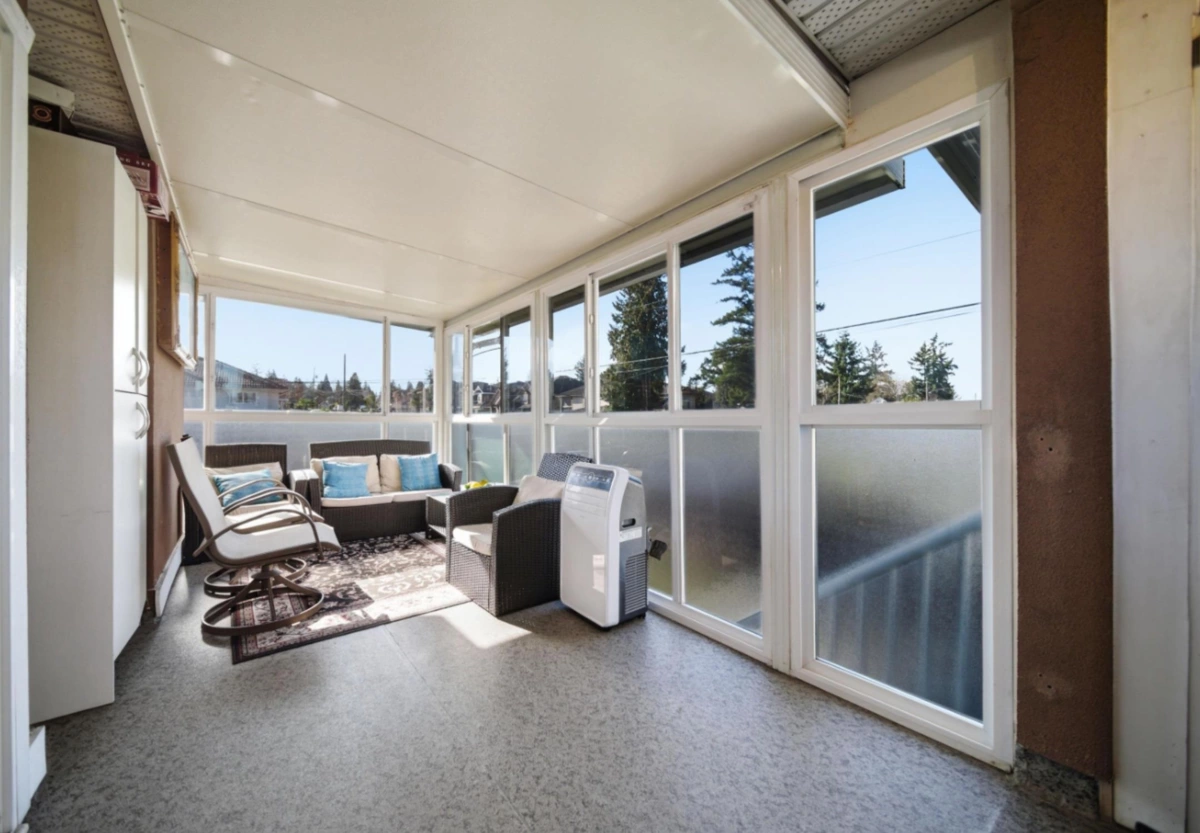 Living Room Photo of 13155 110 Avenue, Surrey, BC