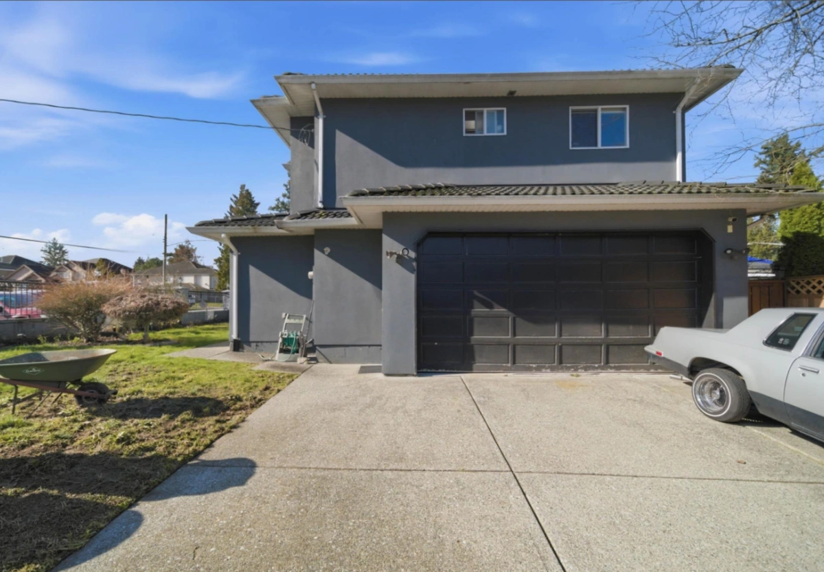 Swimming Pool Photo of 13155 110 Avenue, Surrey, BC