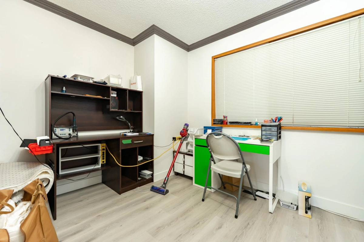 Basement Recreation Room Photo of 15098 98a Avenue, Surrey, BC