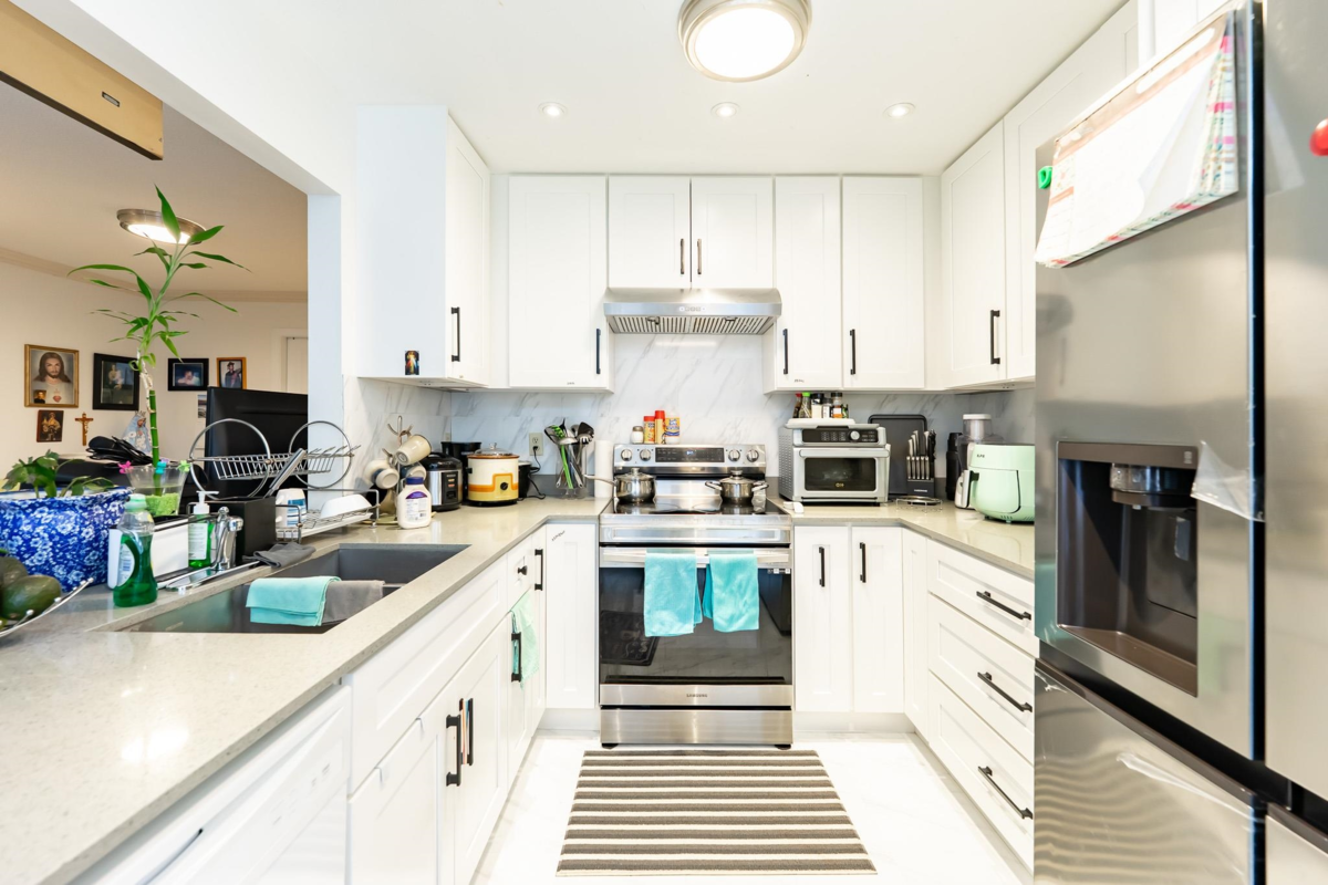 Bedroom 2 Photo of 15098 98a Avenue, Surrey, BC