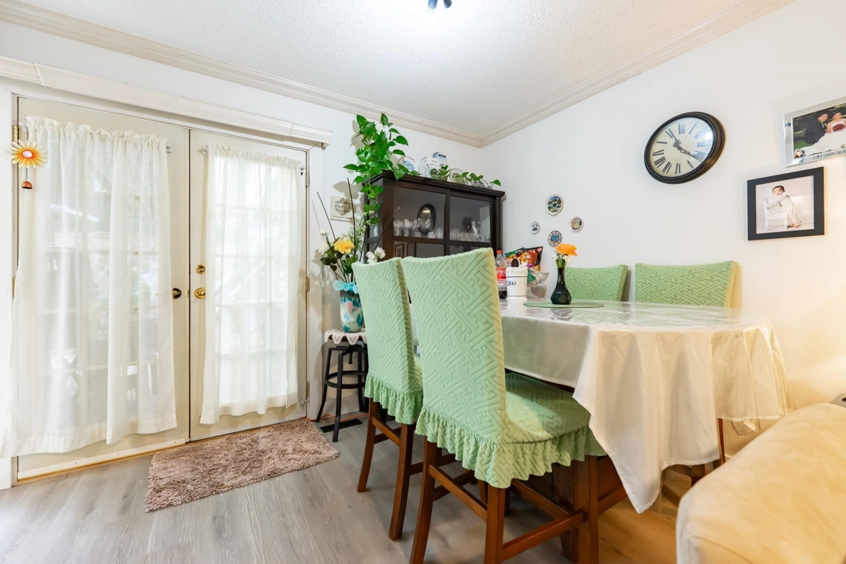 Bedroom 4 Photo of 15098 98a Avenue, Surrey, BC