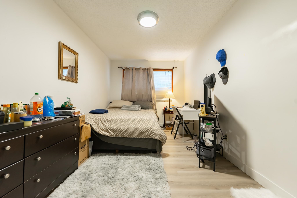 Outdoor Deck Photo of 15098 98a Avenue, Surrey, BC