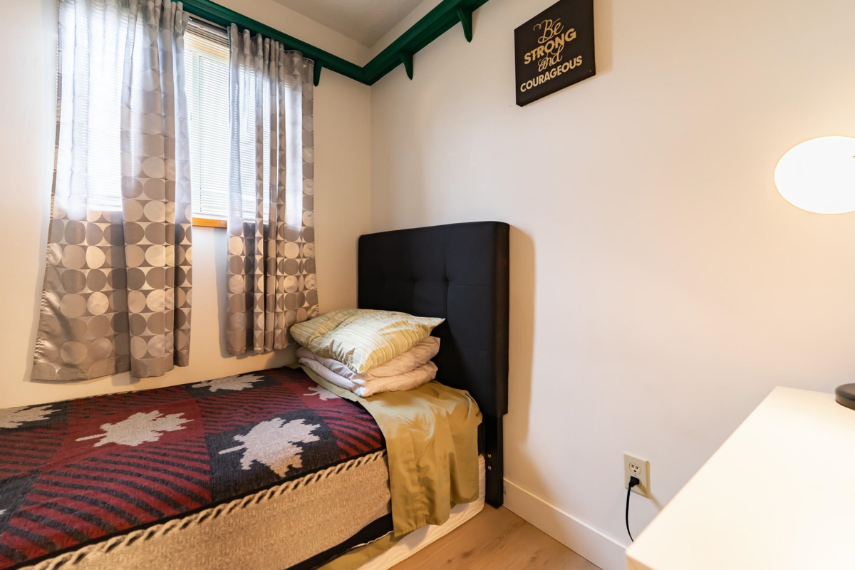 Outdoor Patio Photo of 15098 98a Avenue, Surrey, BC