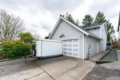15098 98a Avenue, Surrey, BC