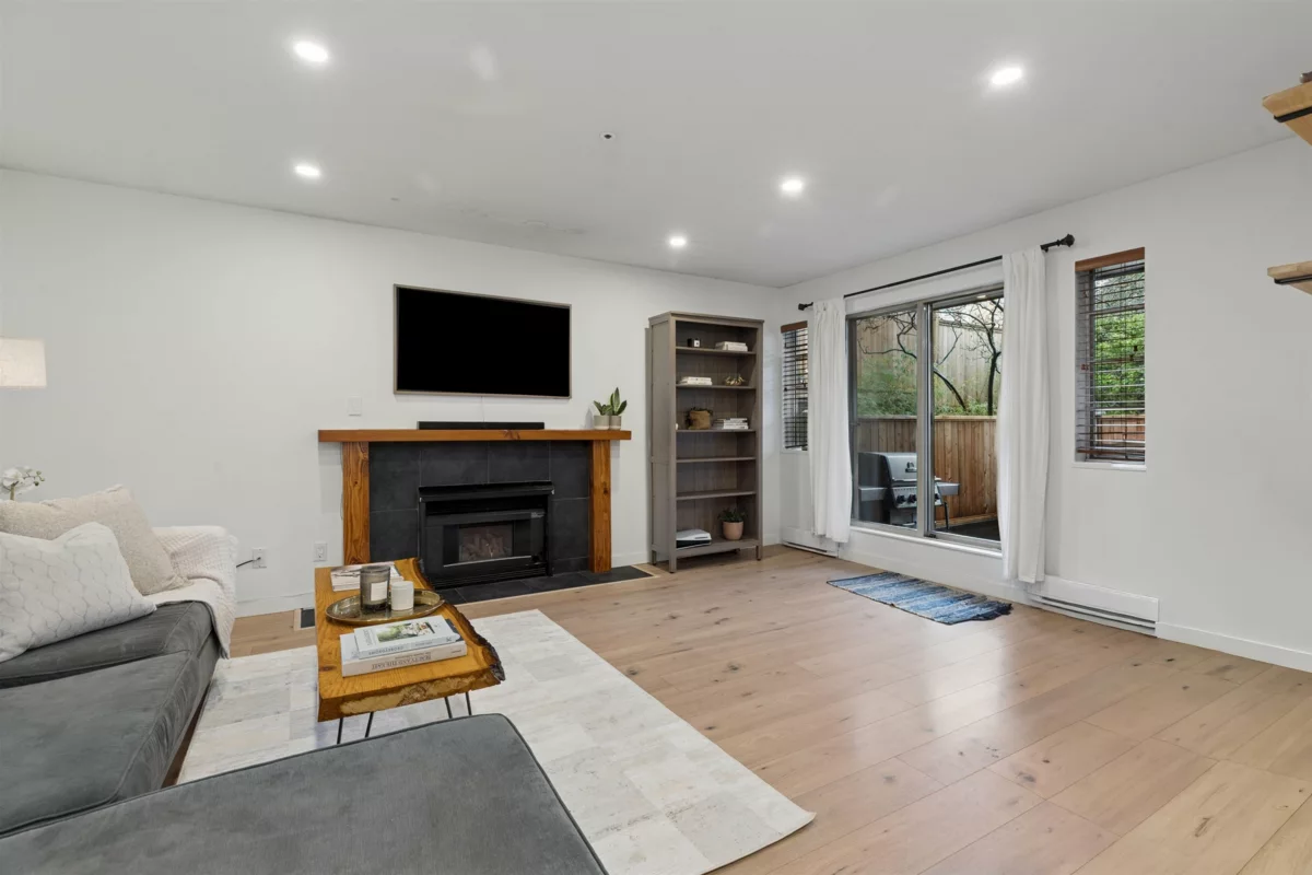 Primary Bathroom Photo of 102 1689 E 4th Avenue, Vancouver, BC