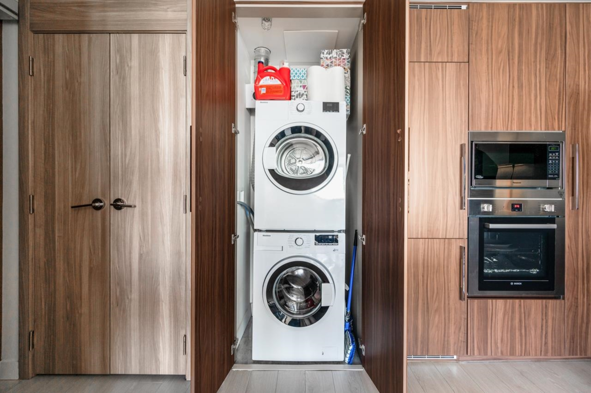 Dining Area Photo of 3201 4720 Lougheed Highway, Burnaby, BC