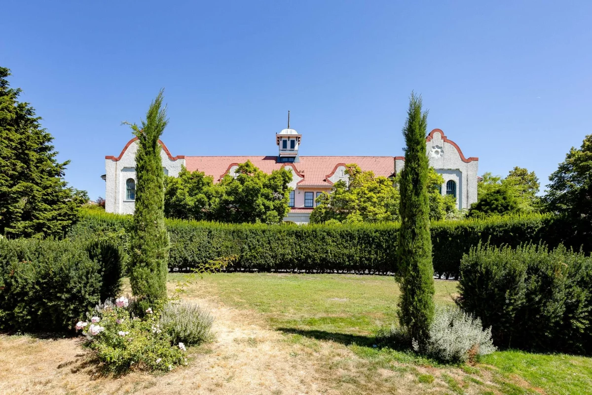 Fitness Center Photo Near 60 3436 Terra Vita Place, Vancouver, BC