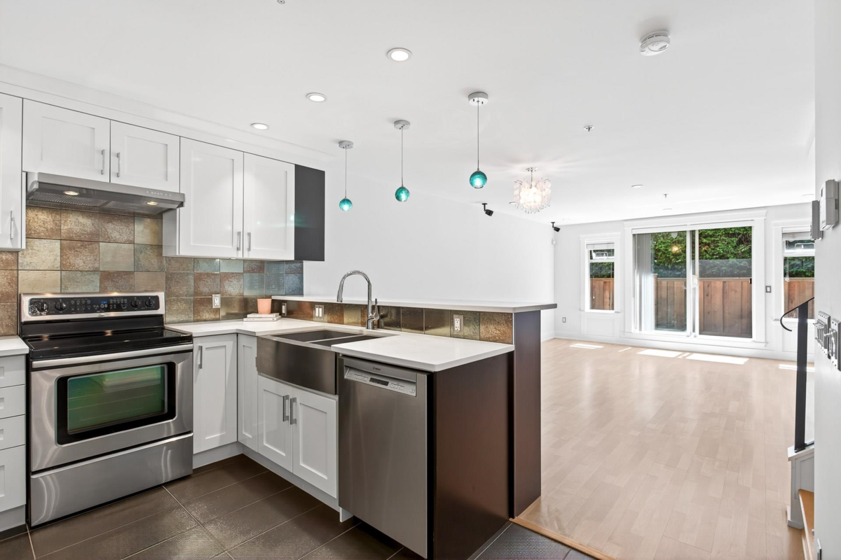 Kitchen Island Photo of 60 3436 Terra Vita Place, Vancouver, BC