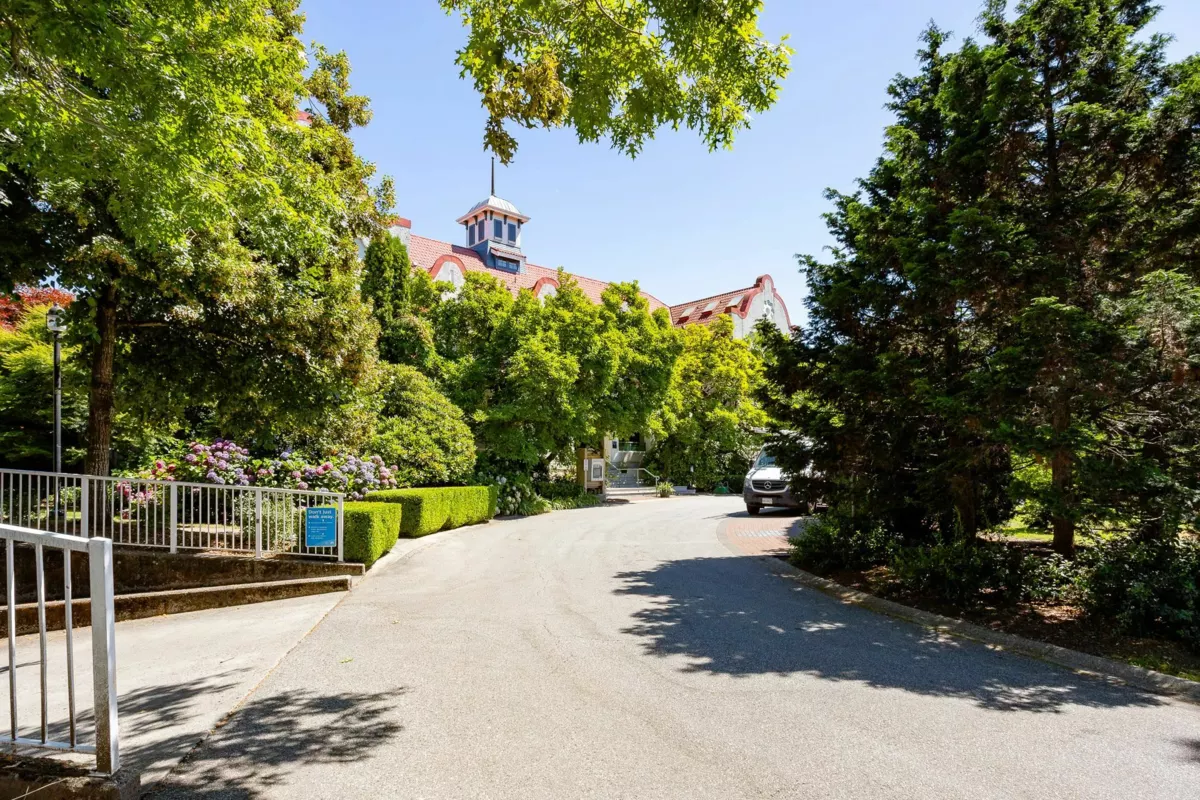 Playground / Recreational Area Near 60 3436 Terra Vita Place, Vancouver, BC