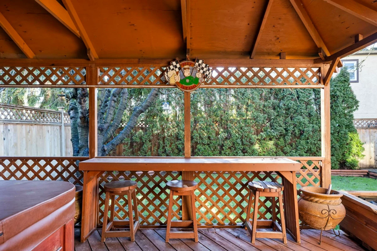 Basement Recreation Room Photo of 19452 61 Avenue, Surrey, BC
