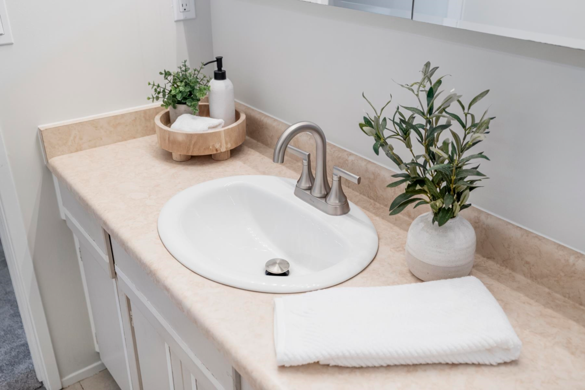 Garden / Landscaping Photo of 19452 61 Avenue, Surrey, BC