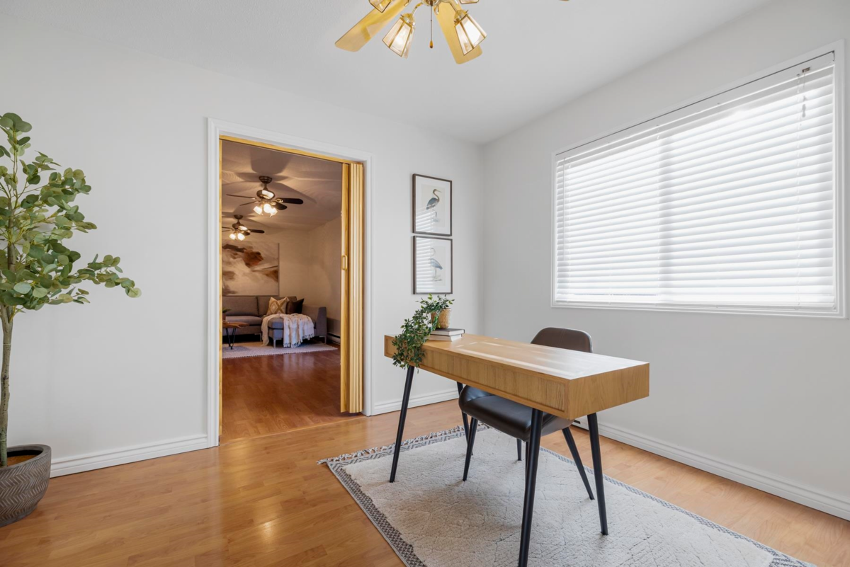 Guest Bathroom Photo of 19452 61 Avenue, Surrey, BC