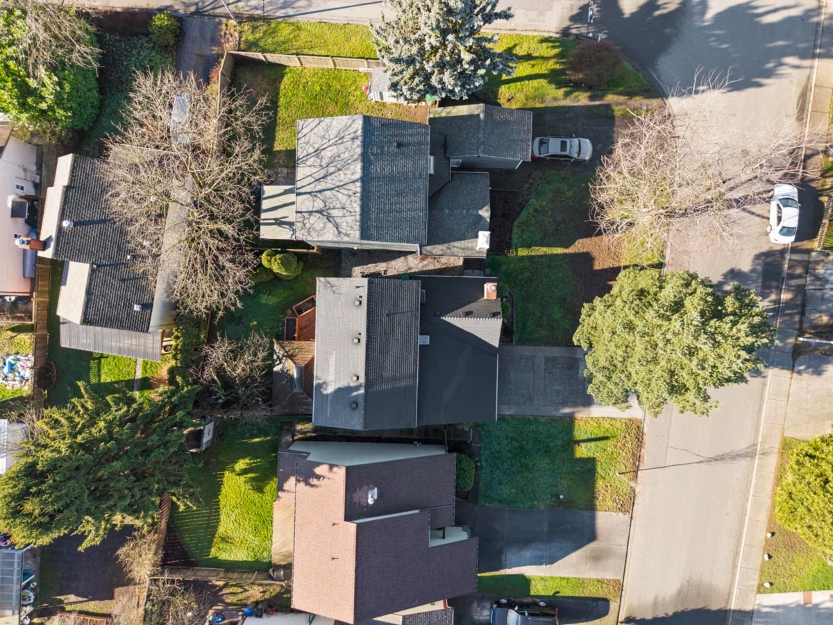 Outdoor Kitchen Photo of 19452 61 Avenue, Surrey, BC