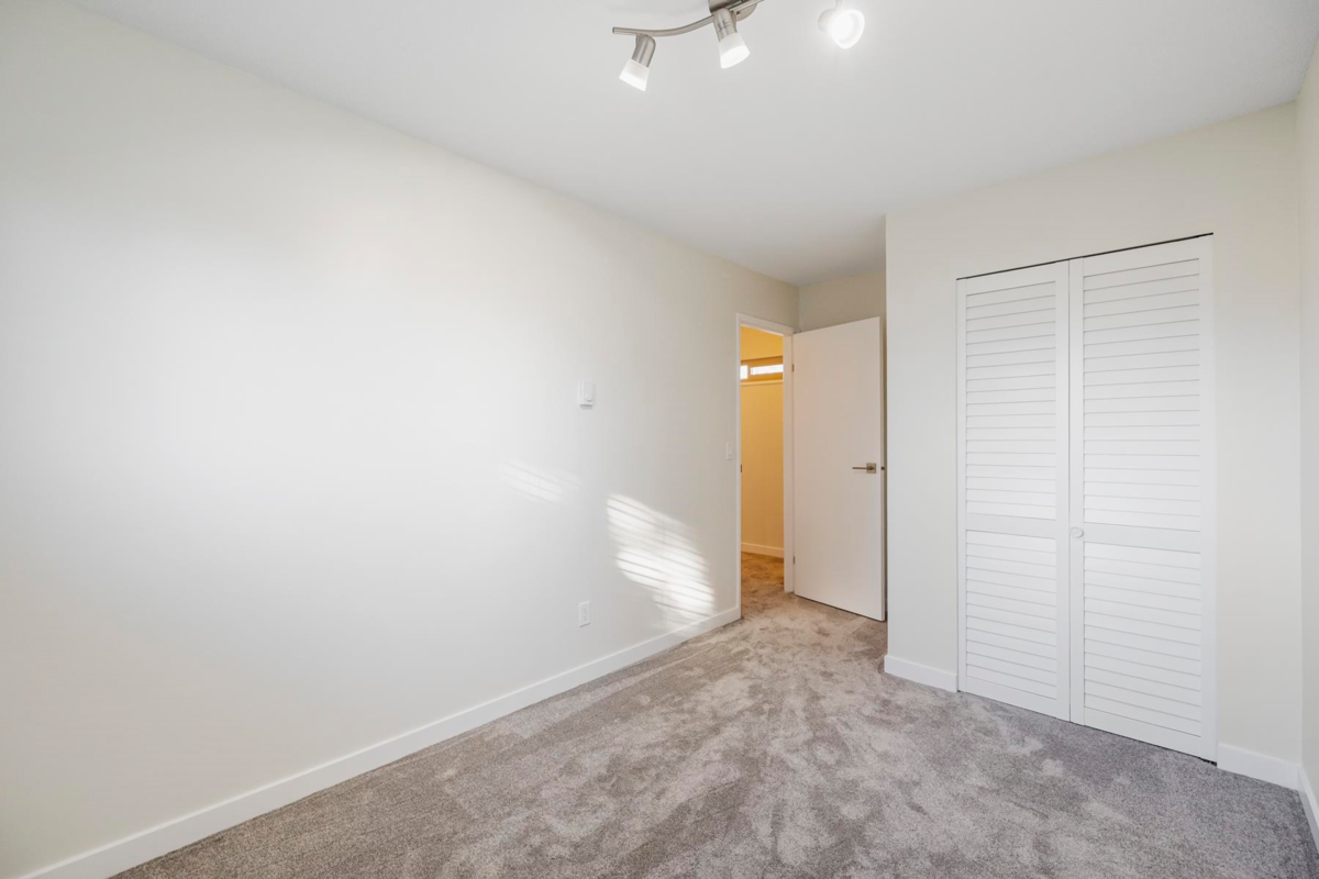 Outdoor Patio Photo of 19452 61 Avenue, Surrey, BC