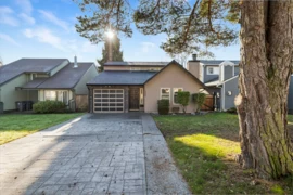 19452 61 Avenue, Surrey, BC