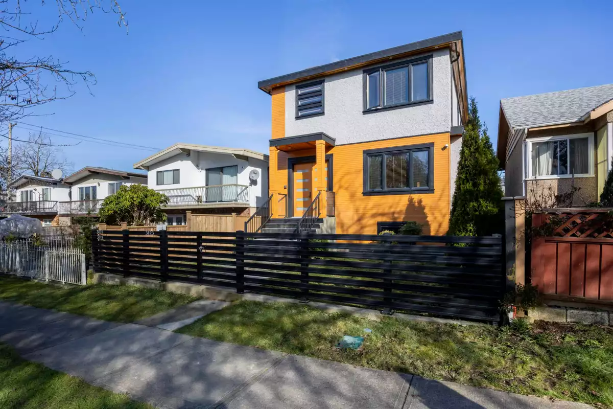 Exterior Rear Photo of 3123 E 7th Avenue, Vancouver, BC