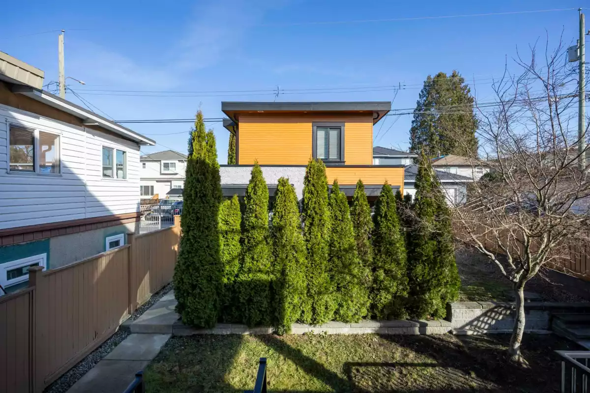 Garden / Landscaping Photo of 3123 E 7th Avenue, Vancouver, BC