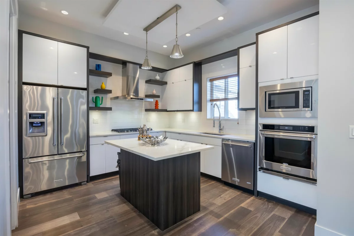 Walk-In Closet Photo of 3123 E 7th Avenue, Vancouver, BC