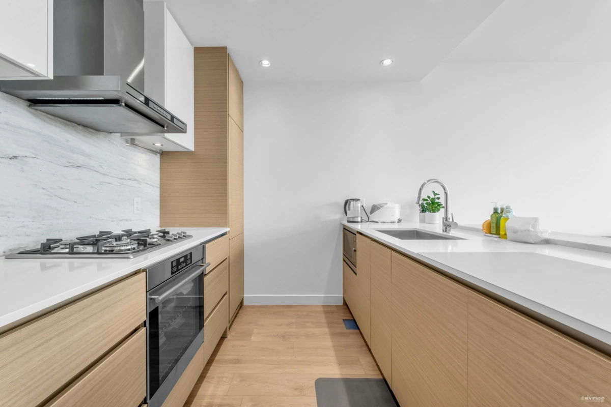 Dining Area Photo of 2701 4670 Assembly Way, Burnaby, BC