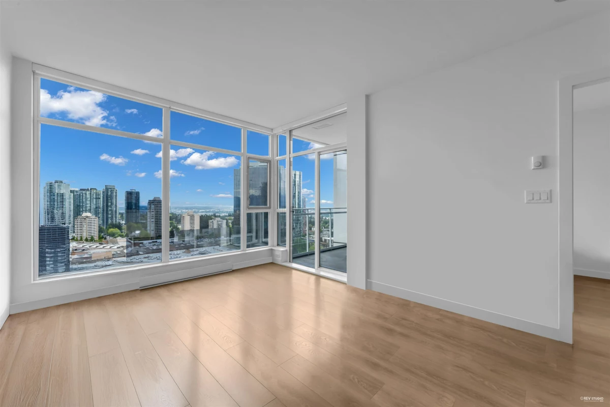 Kitchen Island Photo of 2701 4670 Assembly Way, Burnaby, BC
