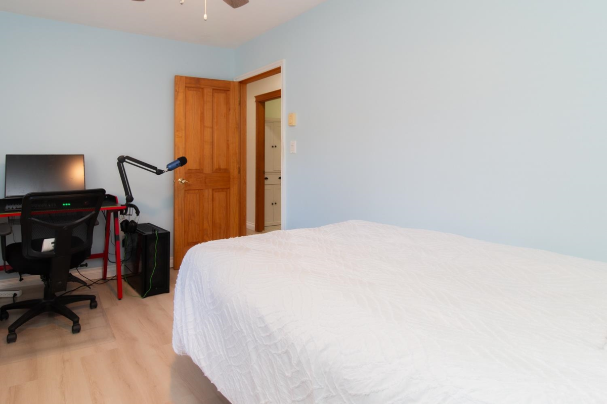 Guest Bathroom Photo of 40409 Perth Drive, Squamish, BC