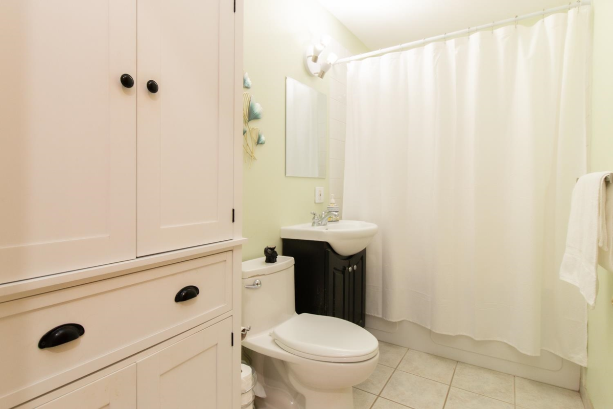 Powder Room Photo of 40409 Perth Drive, Squamish, BC