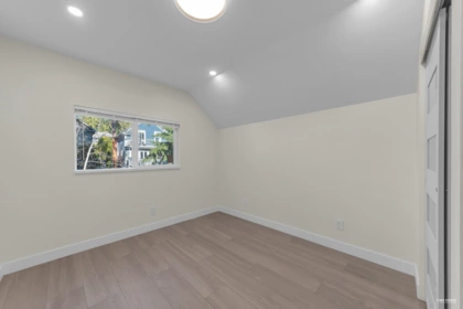 Entry Foyer Photo of 238 E 28th Street, North Vancouver, BC