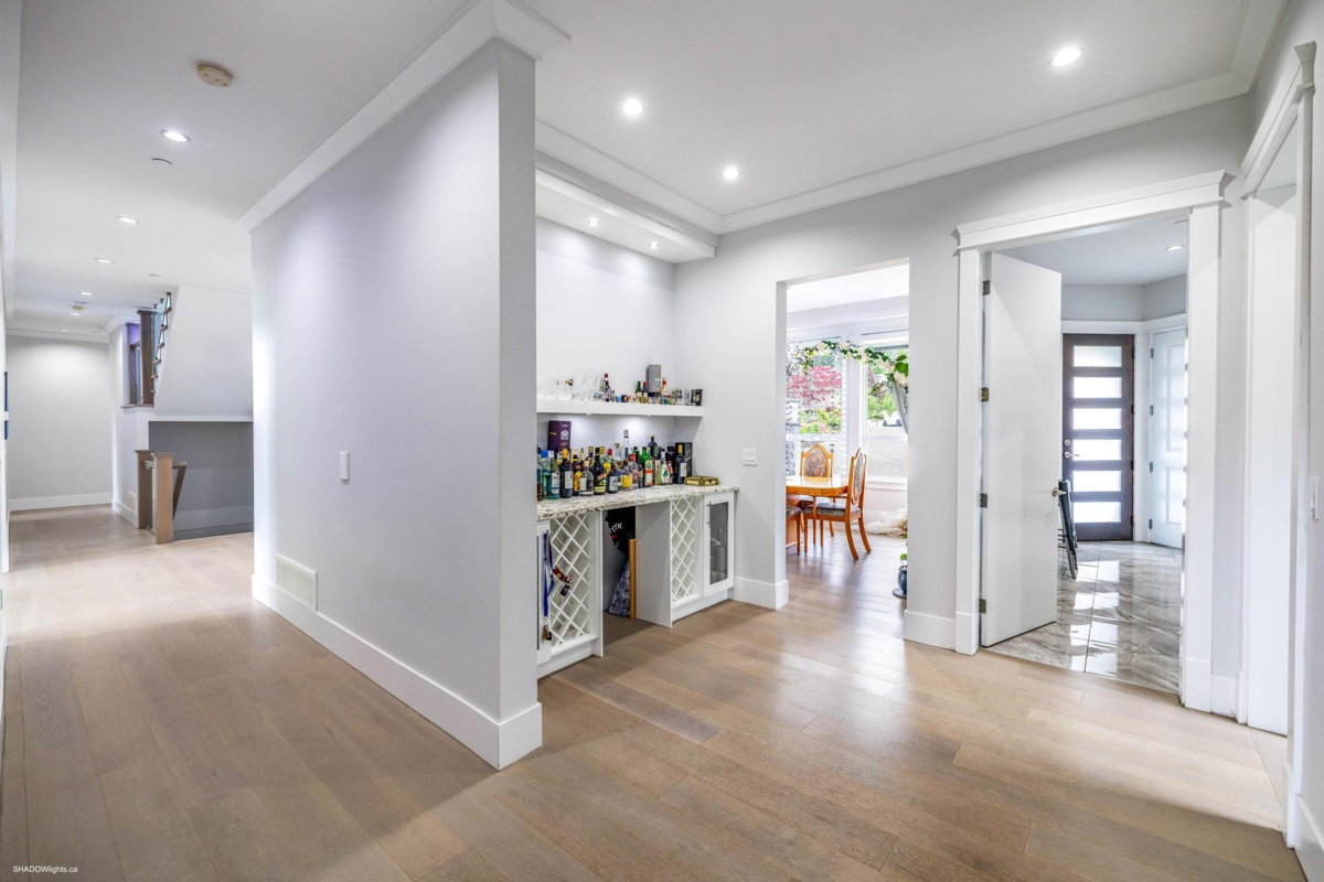 Dining Area Photo of 12010 265a Street, Maple Ridge, BC