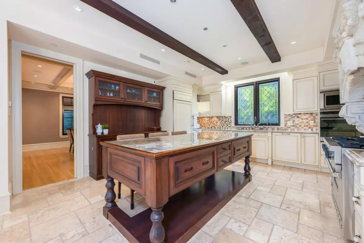 Dining Area Photo of 1198 W 55th Avenue, Vancouver, BC