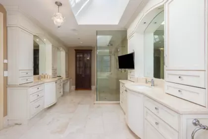 Primary Bathroom Photo of 1198 W 55th Avenue, Vancouver, BC