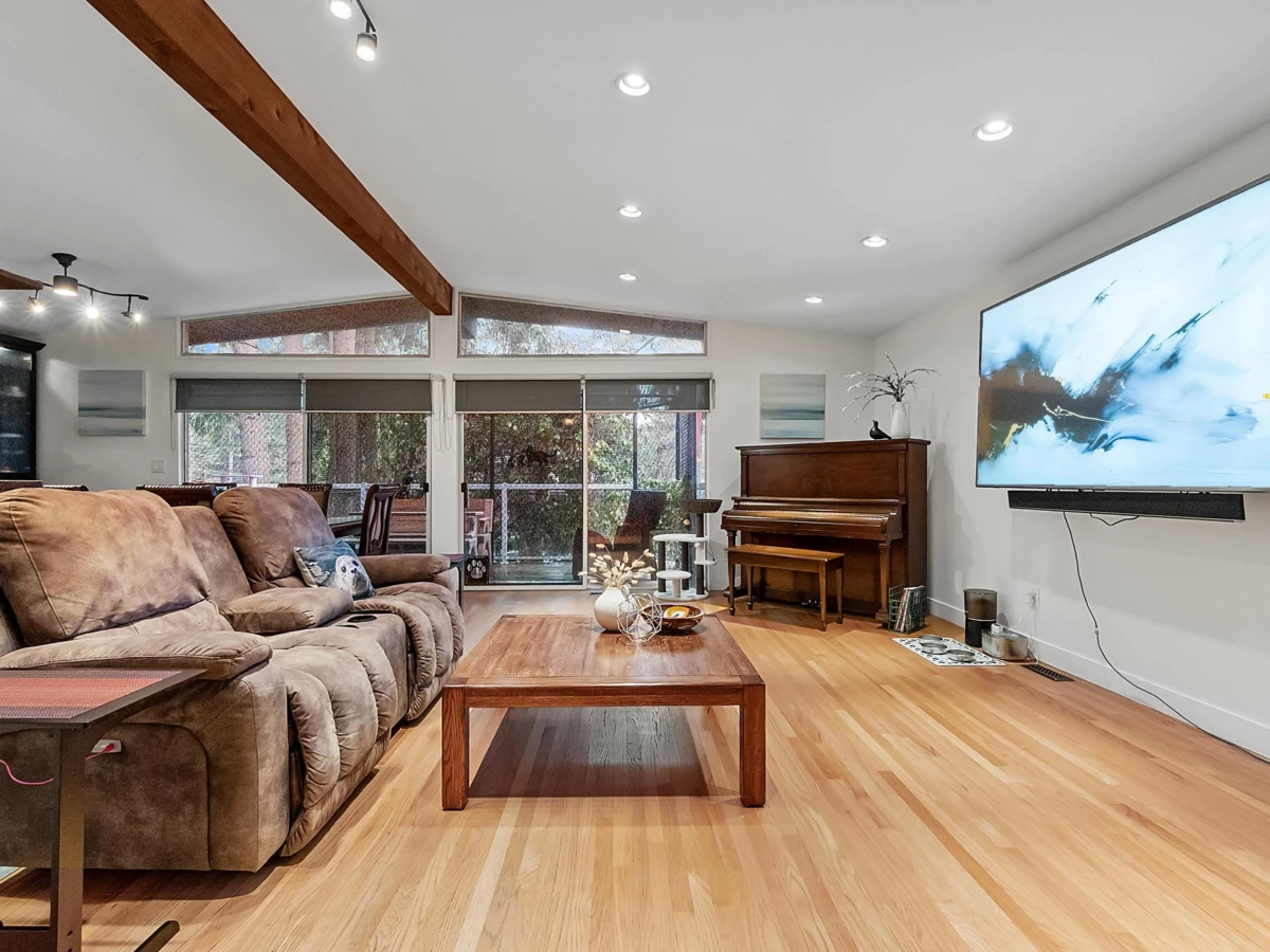 Dining Area Photo of 6436 Mckenzie Drive, Delta, BC