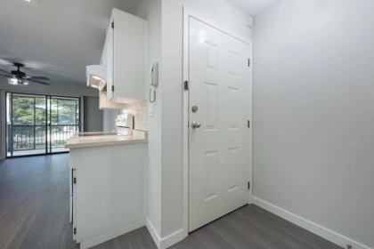 Kitchen Island Photo of 73 32718 Garibaldi Drive, Abbotsford, BC