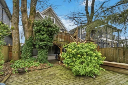 Staircase Photo of 1783 E 37th Avenue, Vancouver, BC