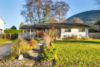 4472 Kehler Street, Yarrow, BC, Yarrow — Single Family Residence for sale