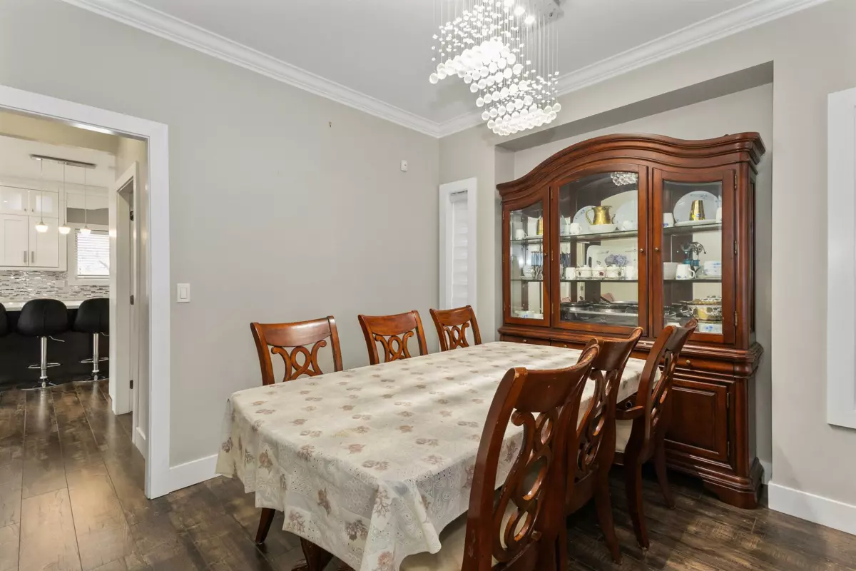 Dining Area Photo of 31022 Headwater Place, Abbotsford, BC