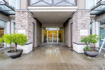 251 6758 188 Street, Surrey, BC, Surrey — Apartment/Condo for sale